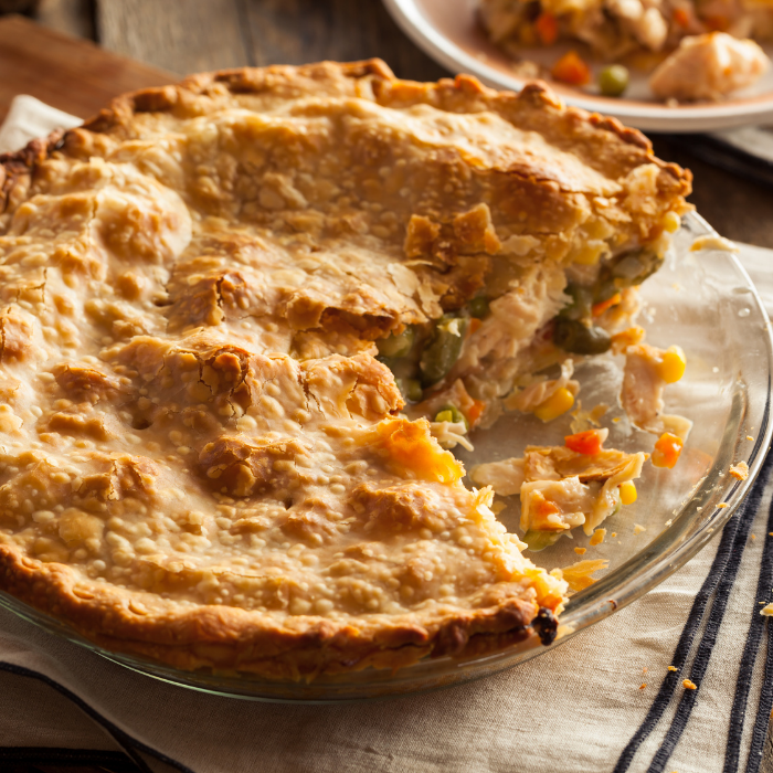 Creamy Chicken and Veggie Pie - Make Tasty Food